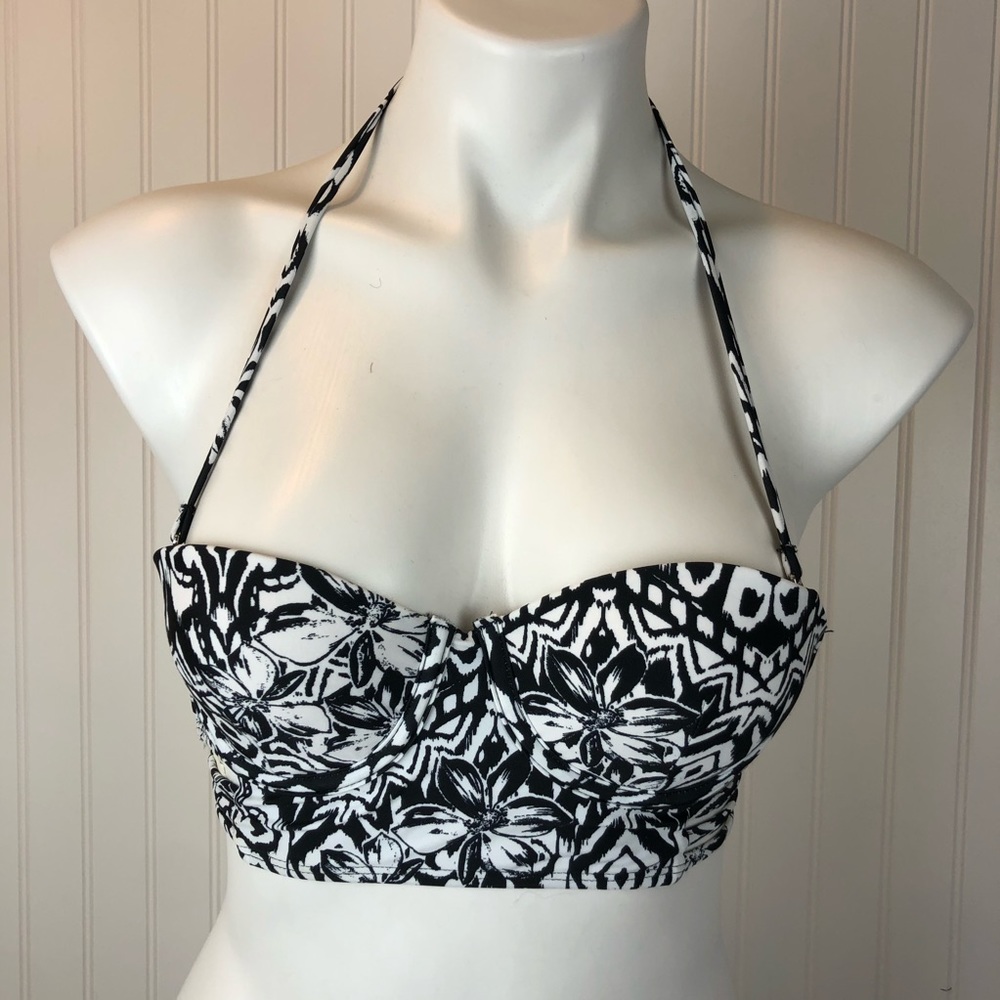 Aero Black/white Patterned Bikini Top